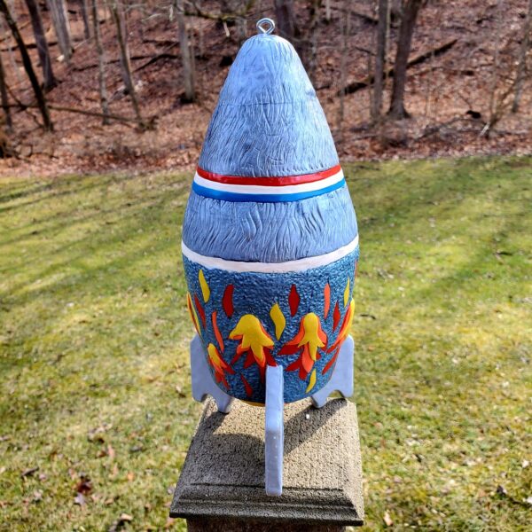 Silvery Rocketship Birdhouse - Image 2