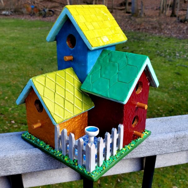 Birdbath in the Courtyard Birdhouse - Image 3